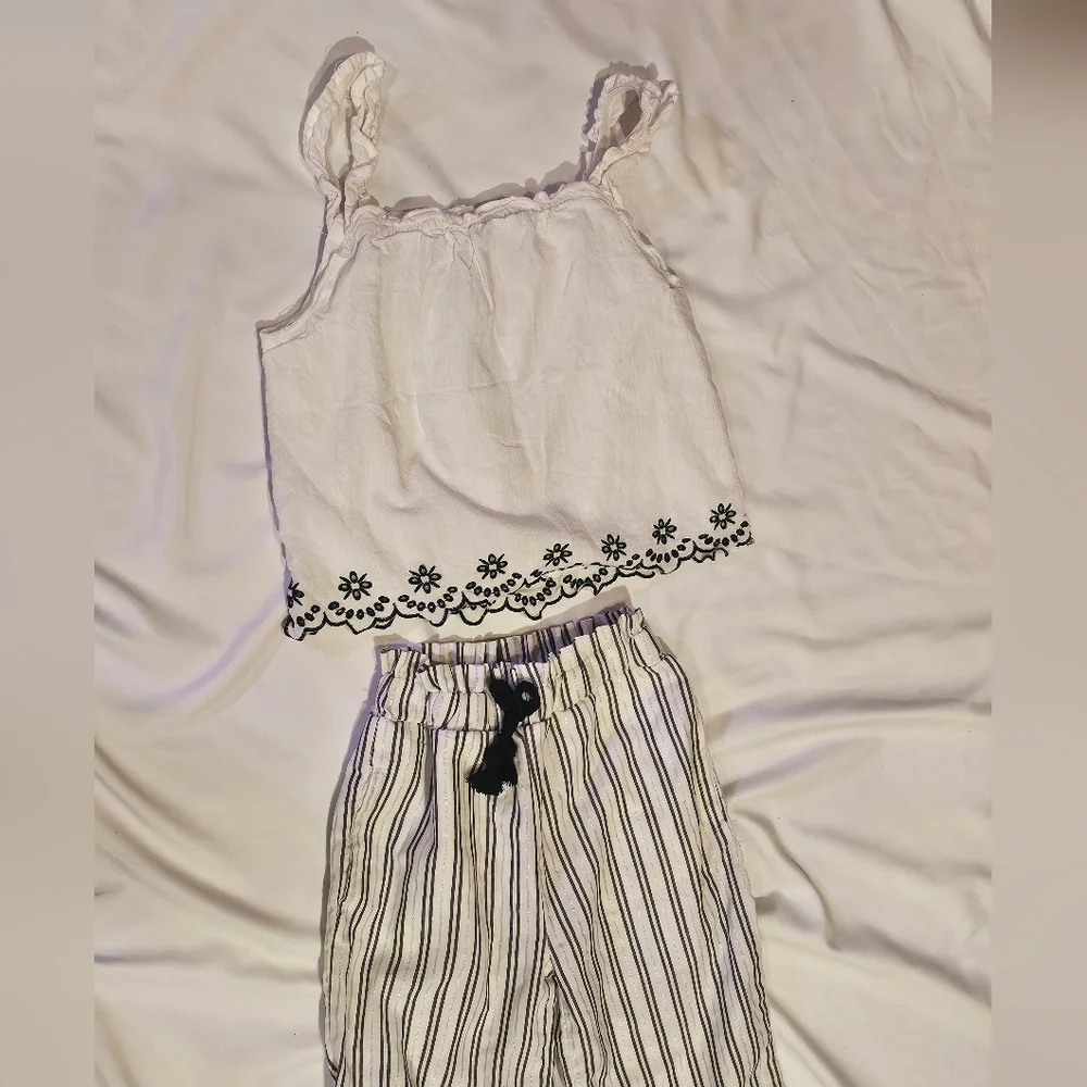 Two Piece Rachel Zoe Girls Set- Tank And Pants- Black And White Floral- Size 6